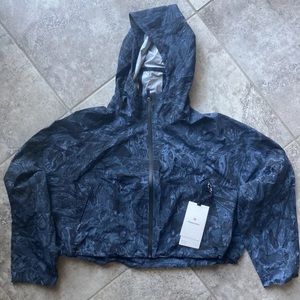 Lululemon Women's Size 12 Cropped Jacket Maple Metamorphosis Navy LW4BSES-MPE7